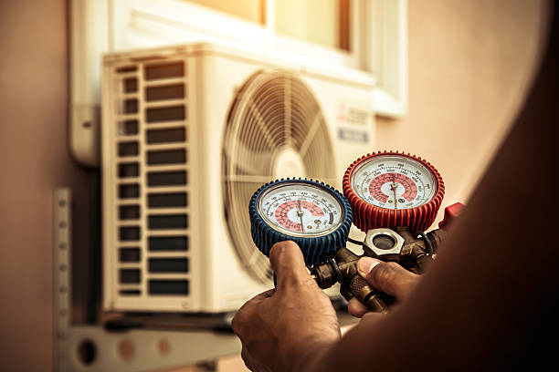 Professional Hvac technician working in Fulton, MD